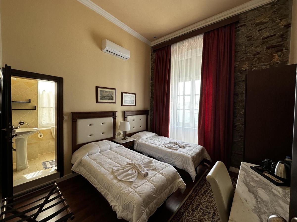 Aktaion Hotel 3*